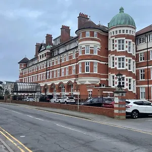 Apartment Burlington Mansions United Kingdom