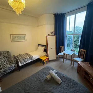  Homestay Ensuite Double Room, By University, Sketty, R2 United Kingdom